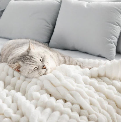 Hugsy™ The Fleece Blanket